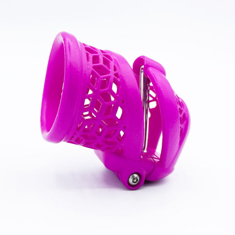 Bijou with Titanium Apadravya and Cubez Filigree.