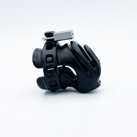 Evotion Cage 7 w/ PA & Padlock Straps (sold as seen)